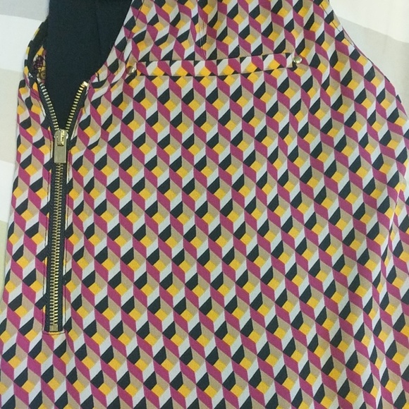 Express Geo Pattern Tank Top - Picture 4 of 4